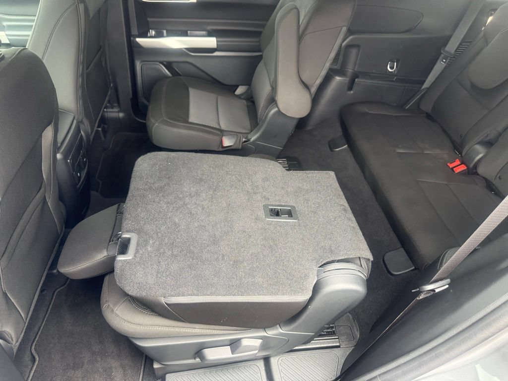Certified 2024 Ford Explorer XLT AWD/4WD image 34