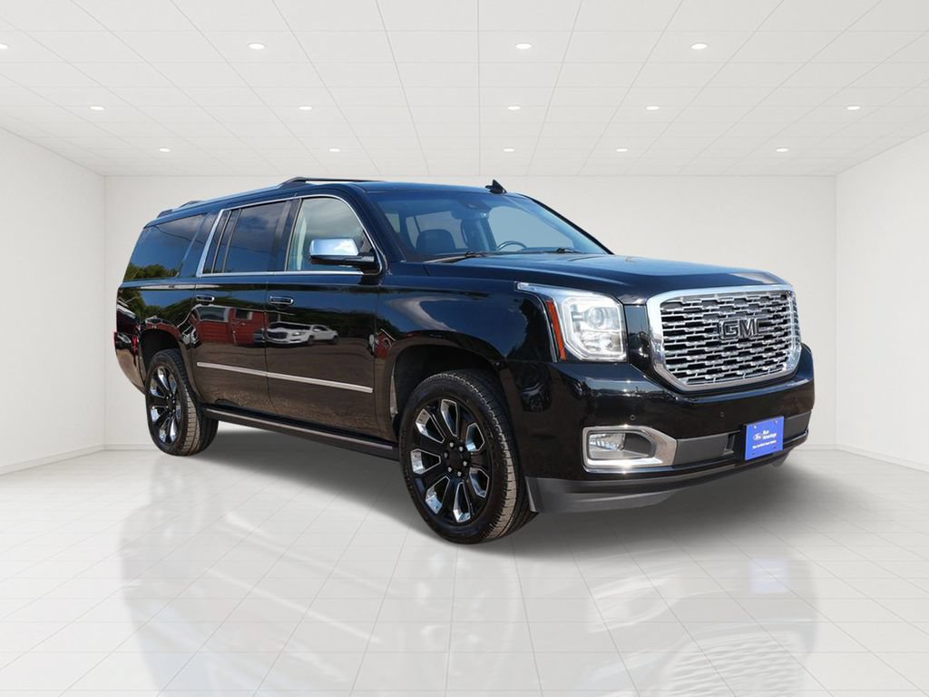Used 2019 GMC Yukon XL Denali w/ Denali Ultimate Black Edition AWD/4WD image 1