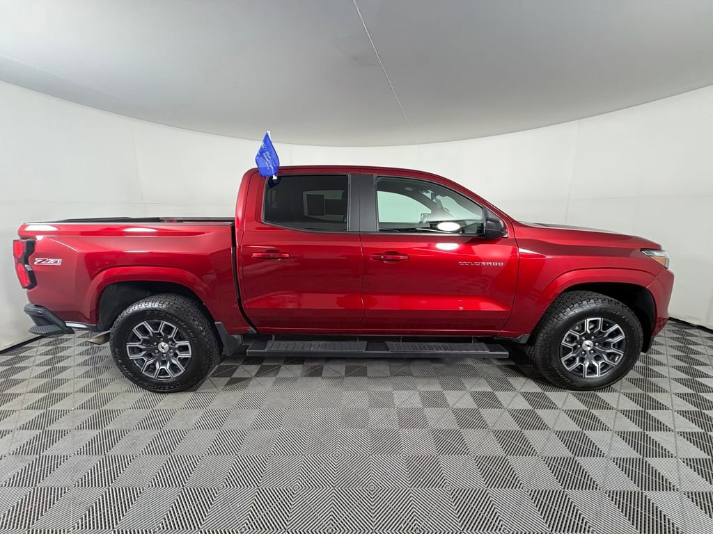 Used 2023 Chevrolet Colorado Z71 w/ Z71 Convenience Package 2 image 6