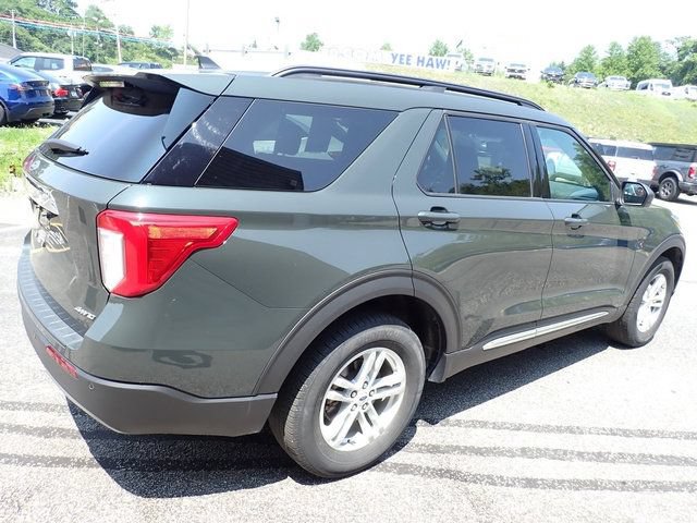 Certified 2024 Ford Explorer XLT w/ Equipment Group 202A AWD/4WD image 8