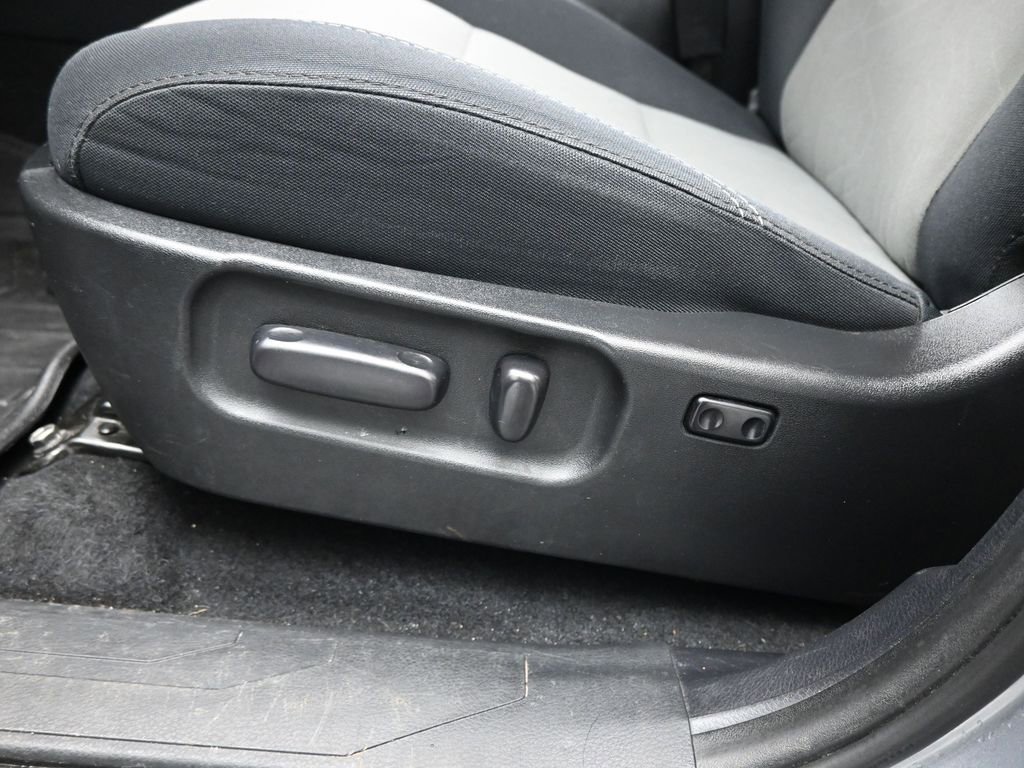 Used 2020 Toyota Tacoma TRD Off-Road image 9