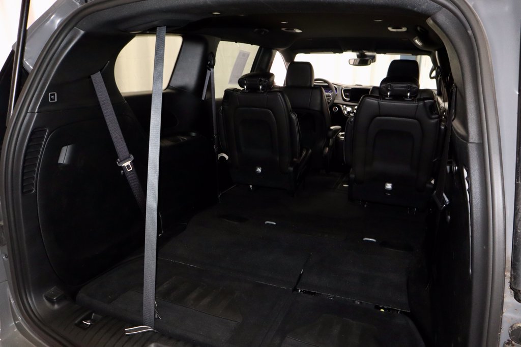 Used 2025 Chrysler Pacifica Select FWD image 13