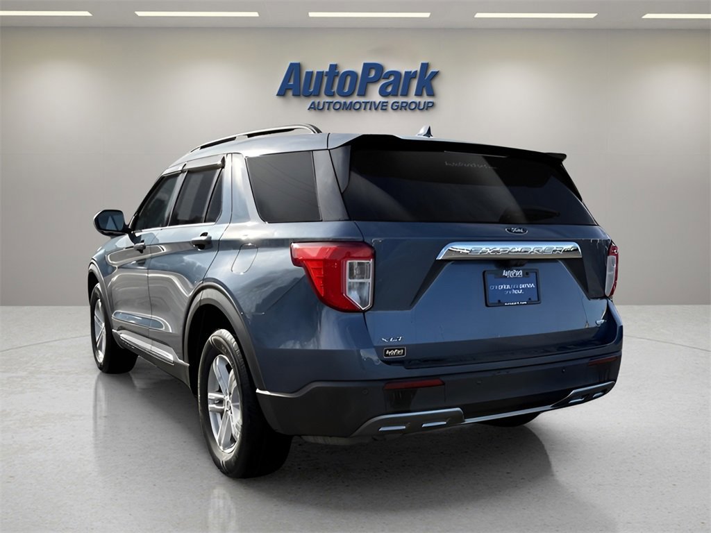 Certified 2020 Ford Explorer XLT w/ Equipment Group 202A image 3