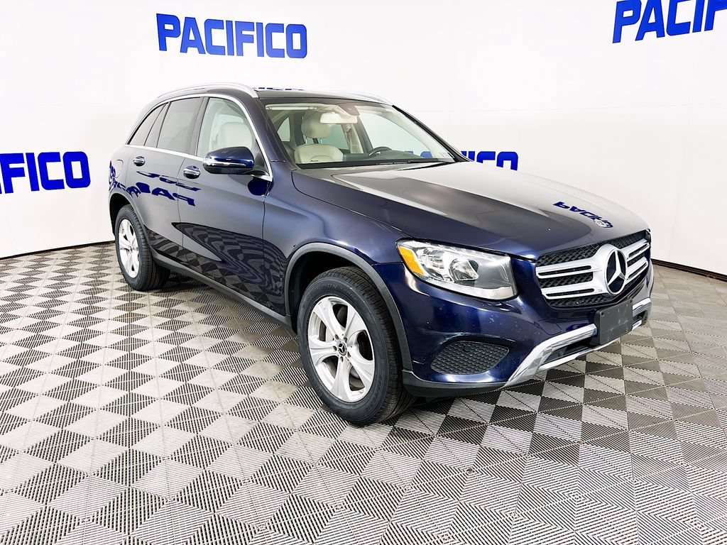 Used 2018 Mercedes-Benz GLC 300 4MATIC image 1