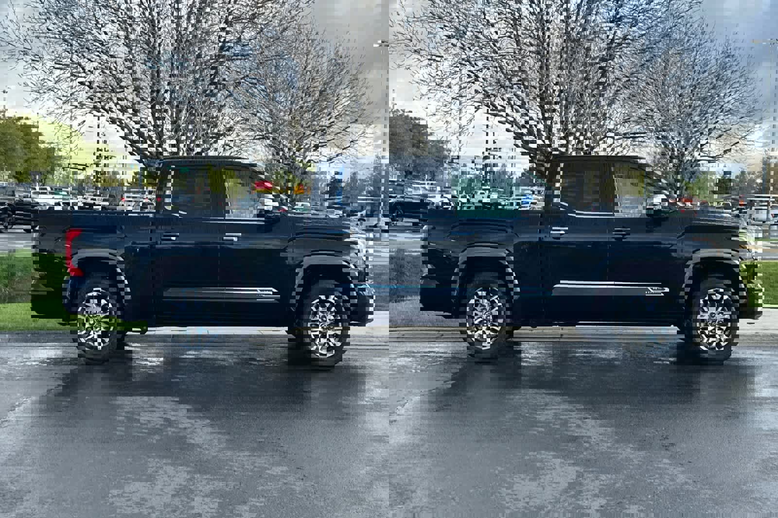 Used 2023 Toyota Tundra 1794 Edition w/ Advanced Package AWD/4WD image 6