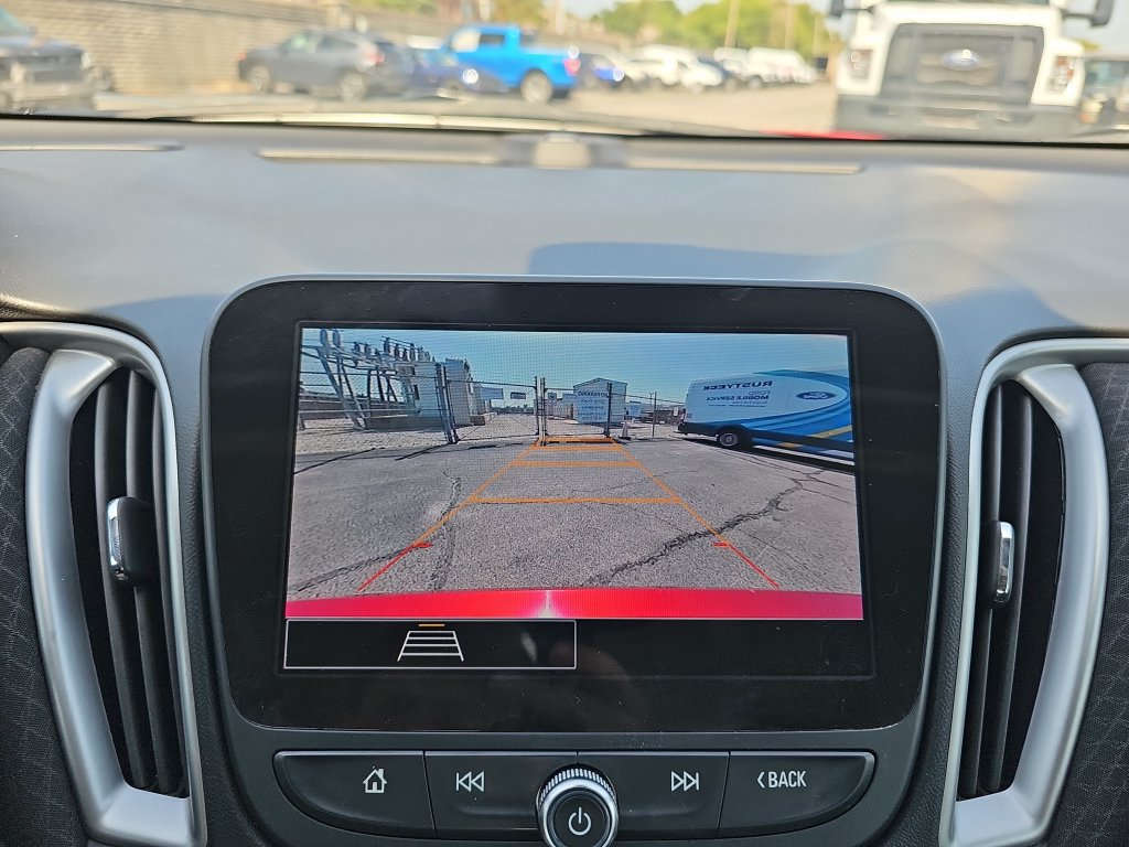 Used 2025 Chevrolet Malibu LT FWD image 21