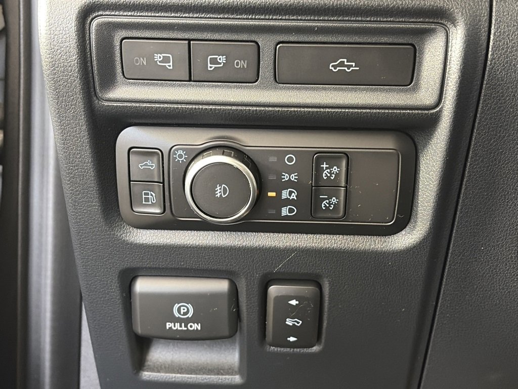 Certified 2021 Ford F150 Lariat w/ Equipment Group 502A High image 25