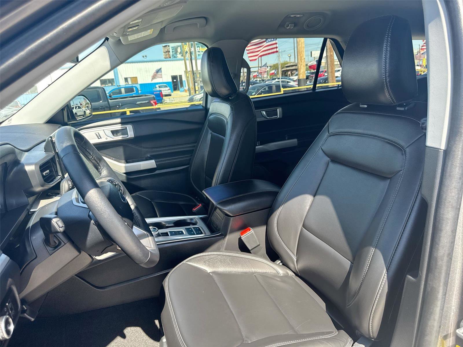 Certified 2024 Ford Explorer XLT w/ Equipment Group 202A image 14