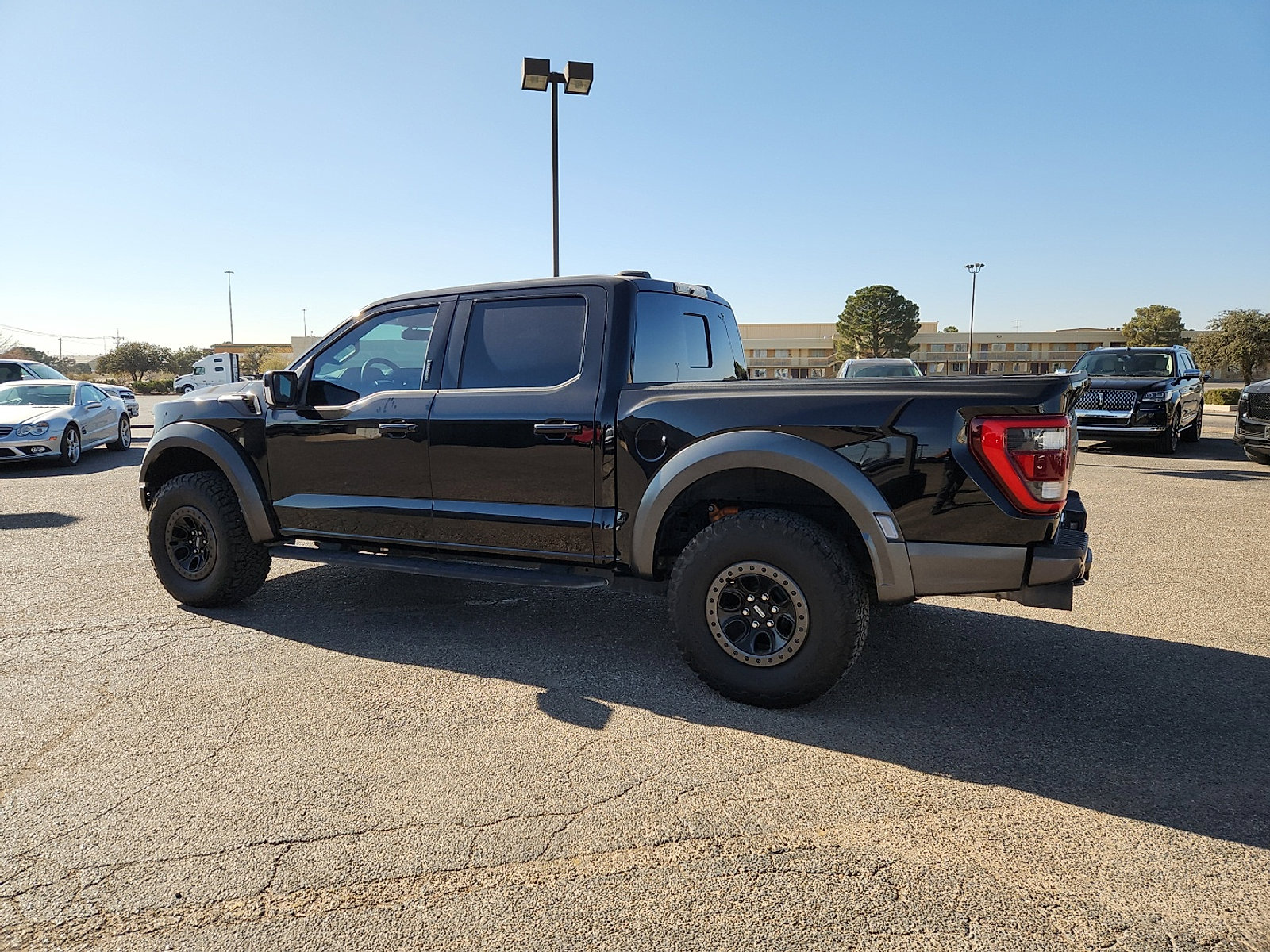 Certified 2023 Ford F150 Raptor w/ Raptor Carbon Fiber Package image 4