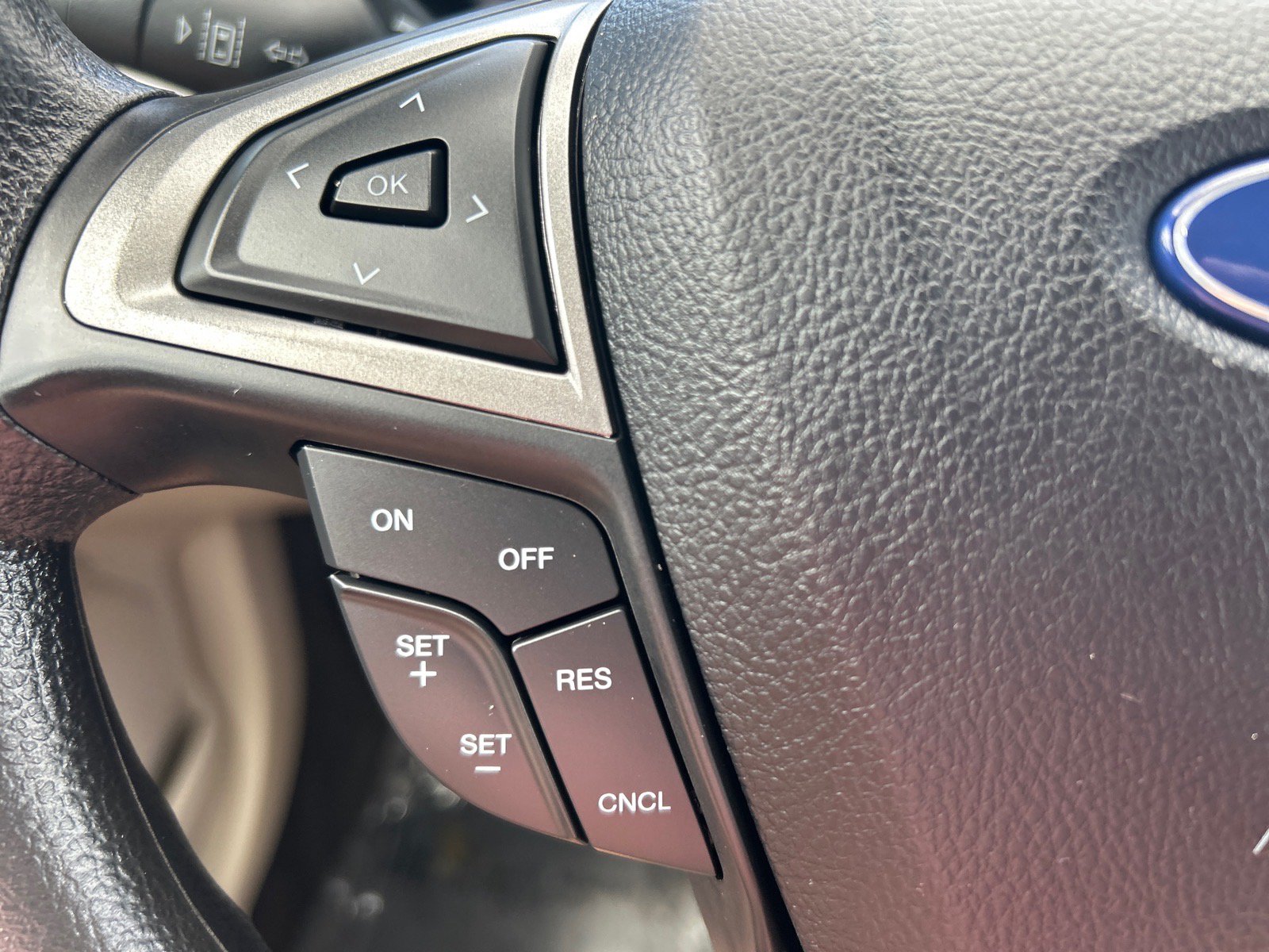 Certified 2020 Ford Fusion SE FWD image 20