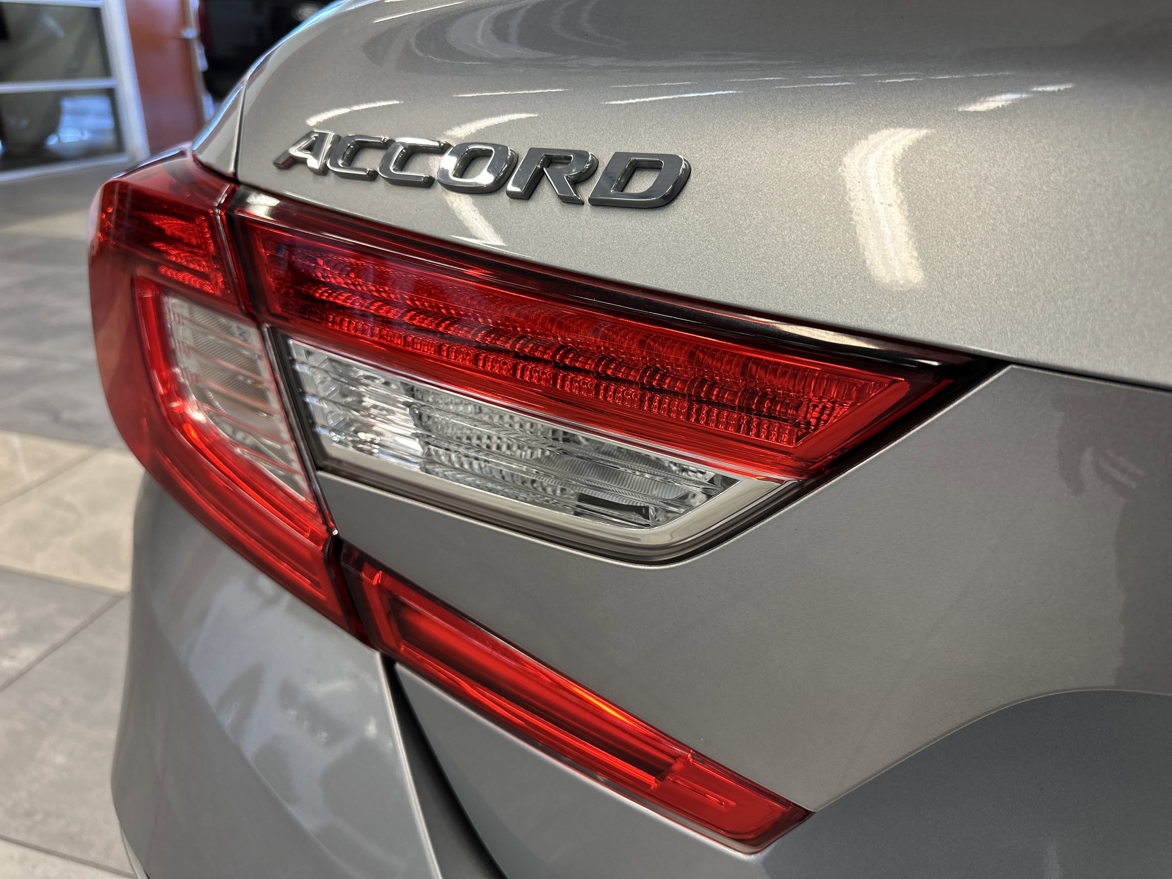 Used 2020 Honda Accord Sport image 9