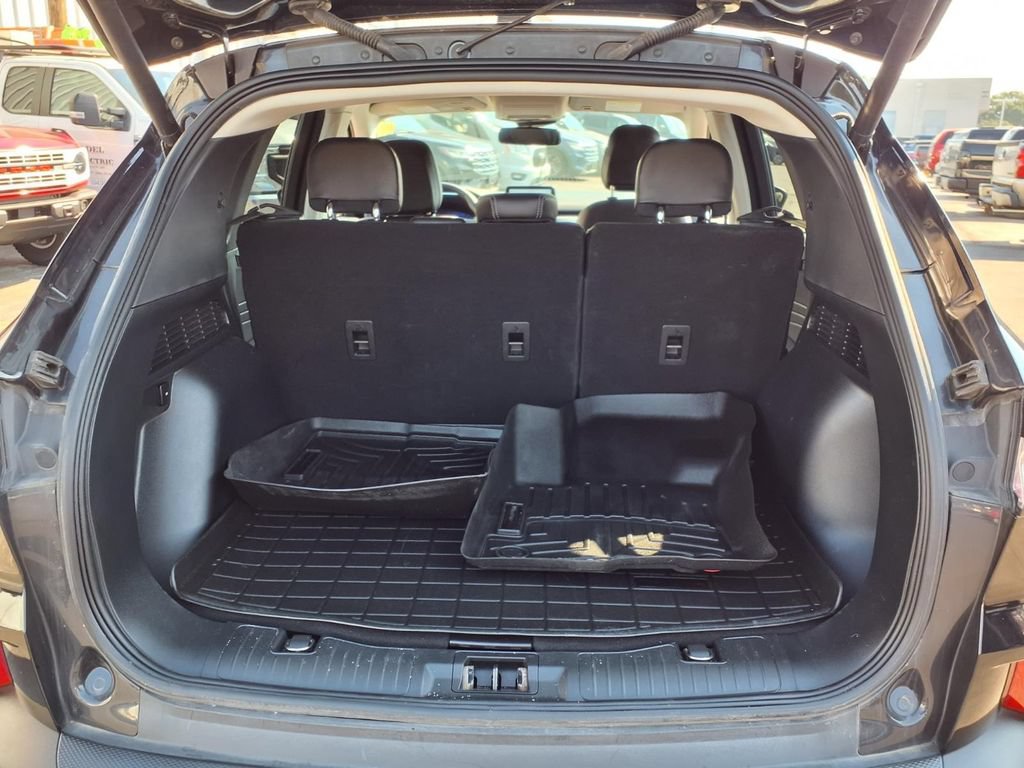 Certified 2022 Ford Escape Titanium AWD/4WD image 32