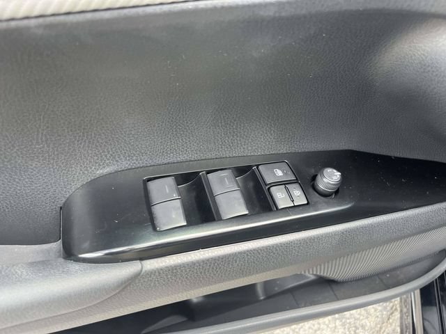 Used 2025 Toyota Camry SE w/ Convenience Package FWD image 18