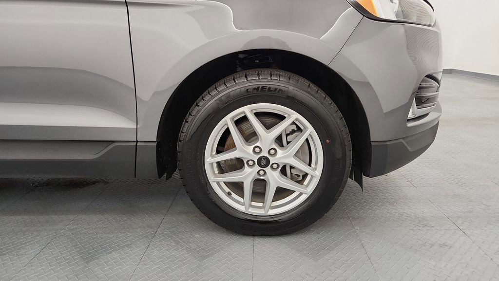 Certified 2024 Ford Edge SEL w/ Convenience Package AWD/4WD image 24