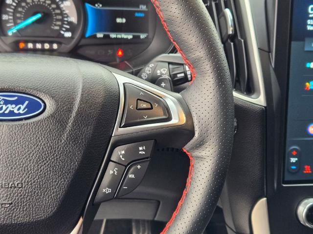 Certified 2024 Ford Edge ST-Line w/ Class II Trailer Tow Package image 33