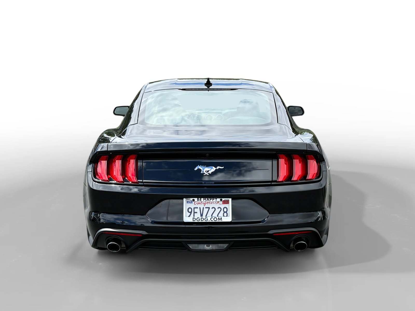 Certified 2022 Ford Mustang Coupe RWD image 3
