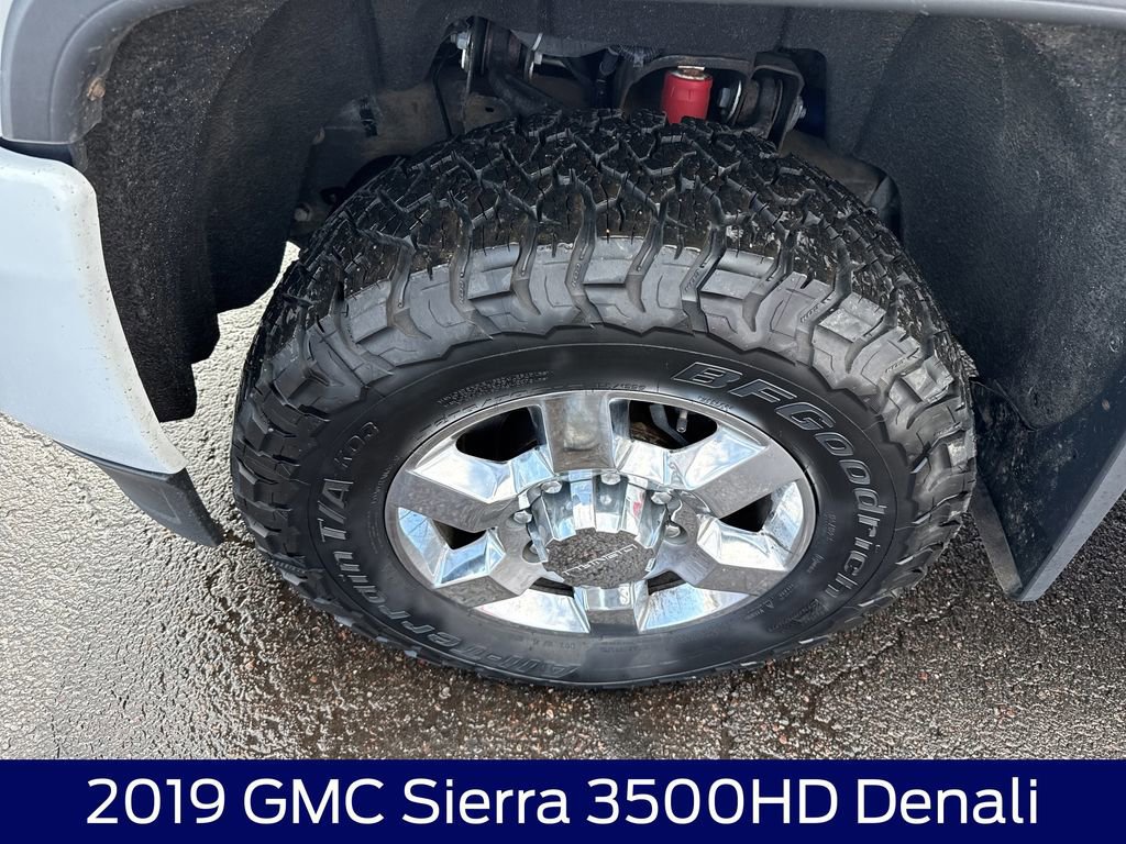 Used 2019 GMC Sierra 3500 Denali w/ Duramax Plus Package image 11