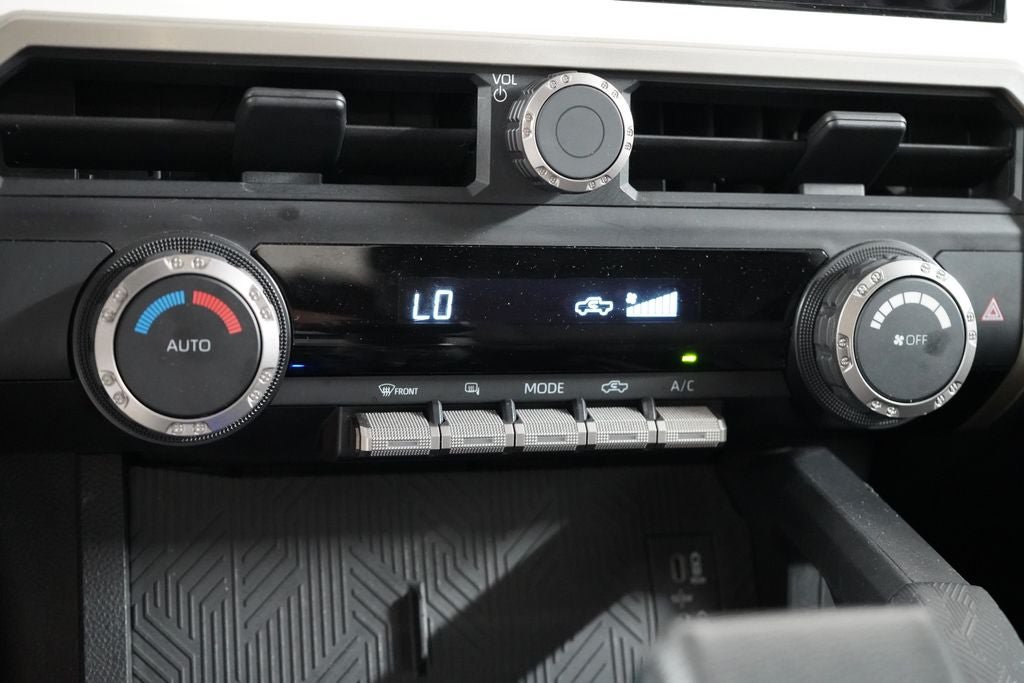 Used 2024 Toyota Tacoma TRD Off-Road AWD/4WD image 27