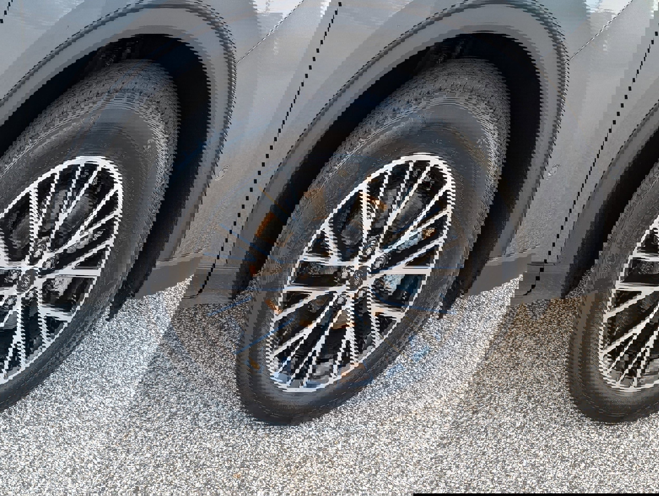 Certified 2023 Ford Escape SE w/ PHEV Premium Package image 11