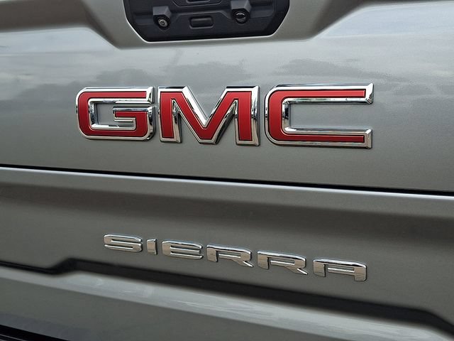 Used 2023 GMC Sierra 1500 AT4 w/ Technology Package AWD/4WD image 29