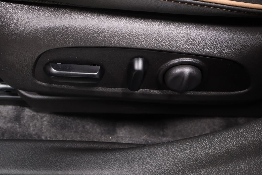 Used 2025 Buick Envista Avenir FWD image 21