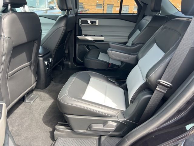 Certified 2023 Ford Explorer XLT w/ Equipment Group 202A AWD/4WD image 20