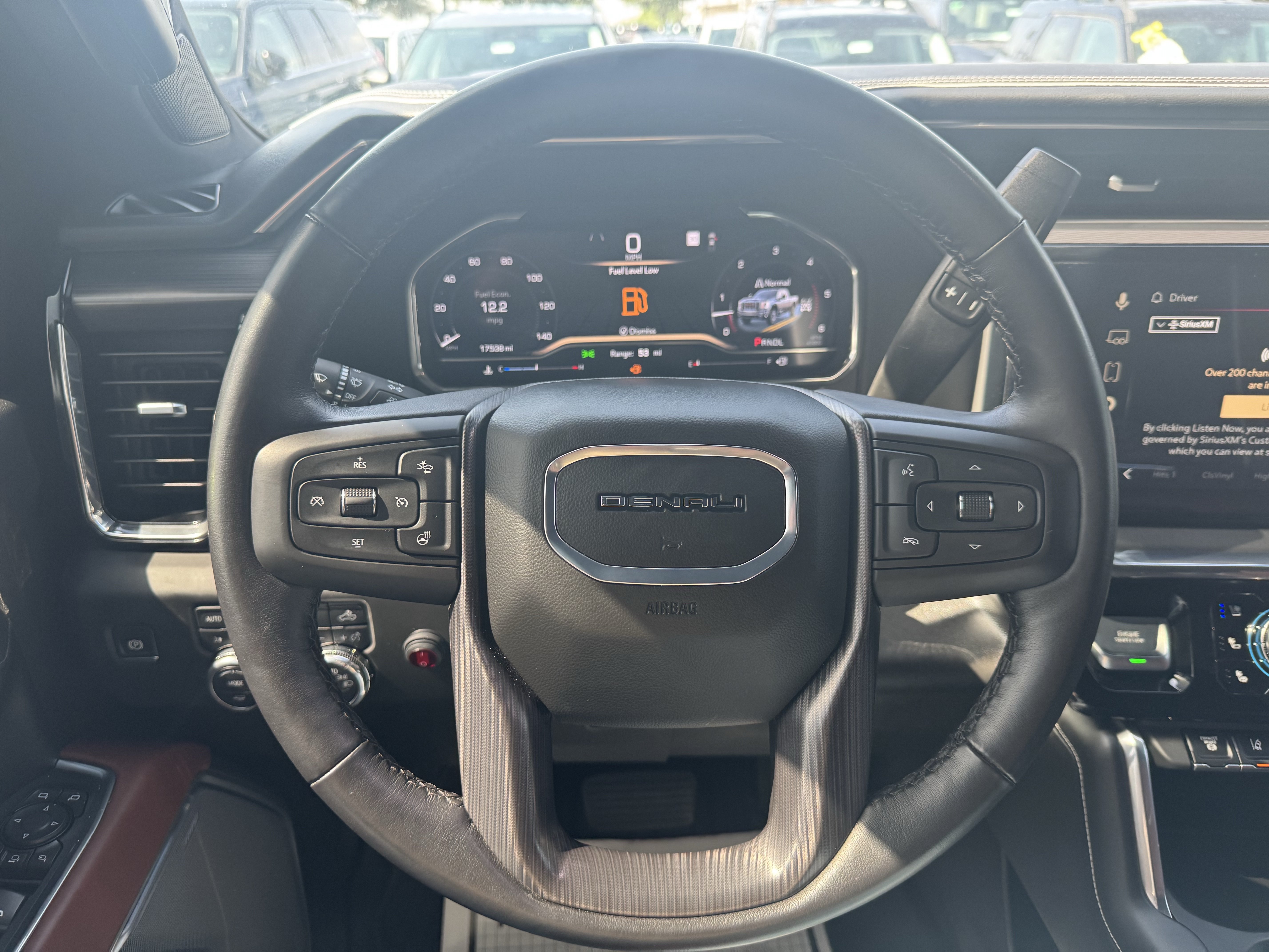 Used 2025 GMC Sierra 2500 Denali Ultimate AWD/4WD image 8