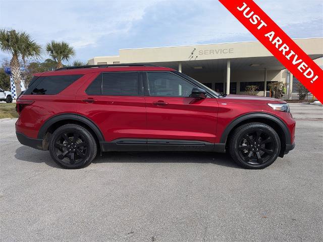Certified 2024 Ford Explorer ST-Line w/ Class IV Trailer Tow Package image 5