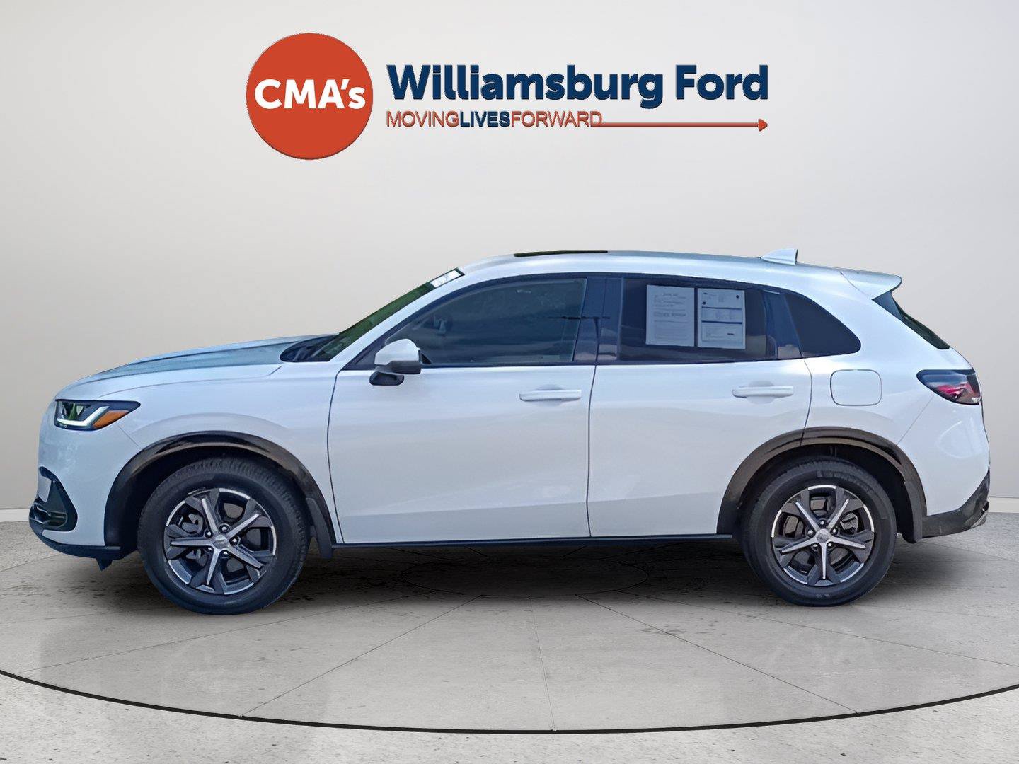 Used 2024 Honda HR-V EX-L image 2