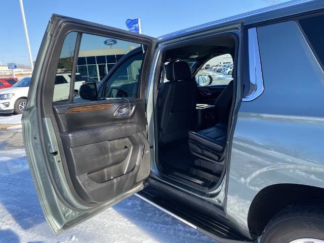 Used 2024 Chevrolet Suburban Premier image 26
