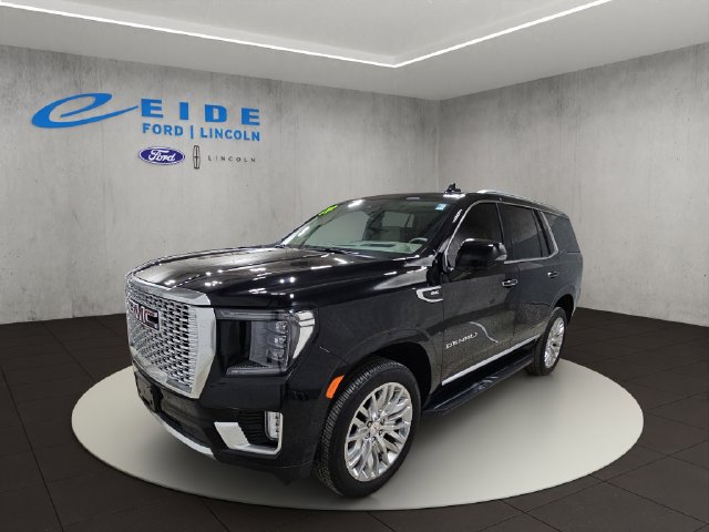 Used 2024 GMC Yukon Denali w/ Advanced Technology Package AWD/4WD image 3
