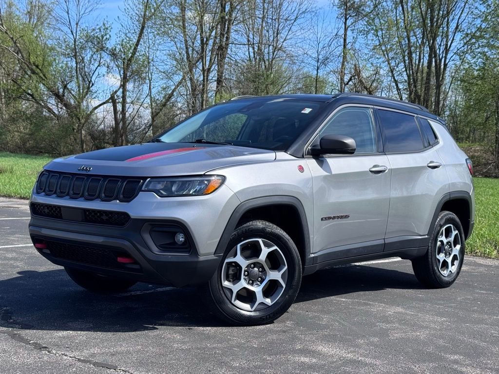 Used 2022 Jeep Compass Trailhawk AWD/4WD image 8