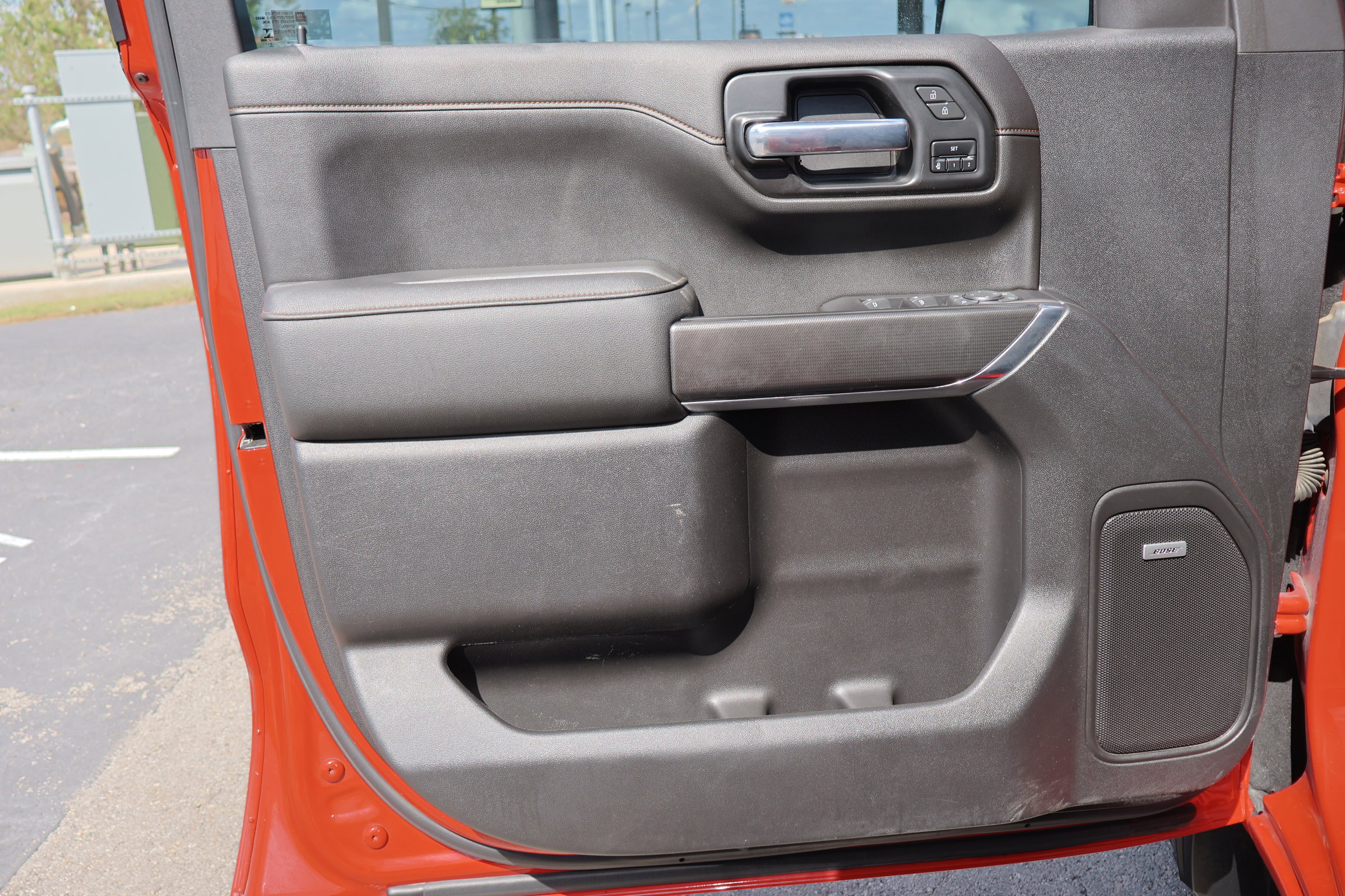 Used 2022 GMC Sierra 1500 AT4 w/ Technology Package image 13