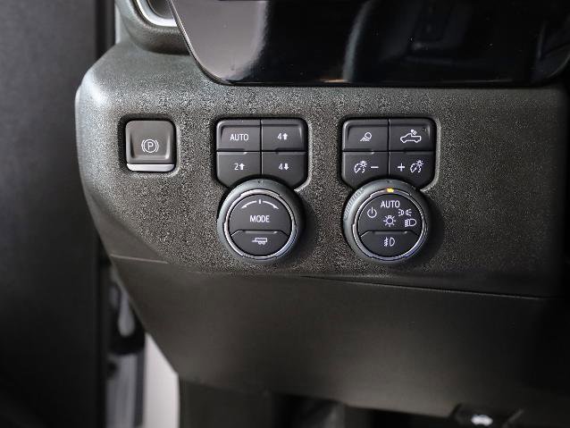 Used 2024 Chevrolet Silverado 1500 High Country image 19