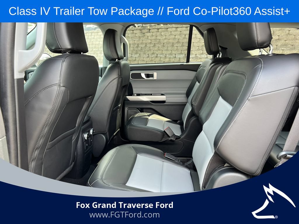 Certified 2023 Ford Explorer XLT w/ Equipment Group 202A AWD/4WD image 4