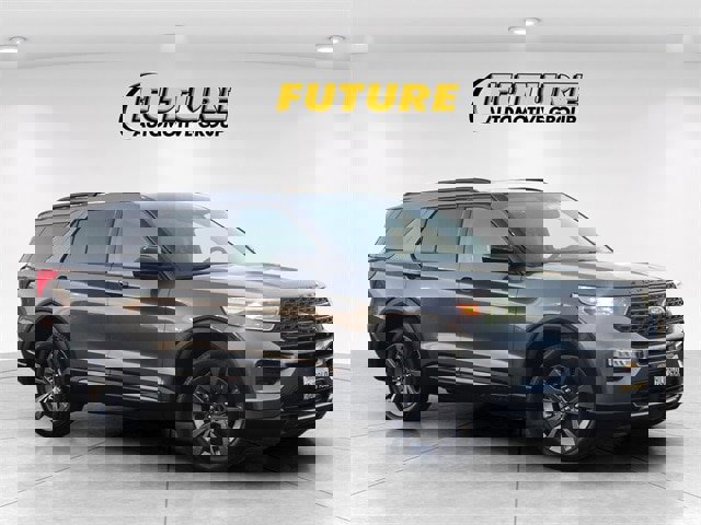 Certified 2022 Ford Explorer XLT w/ Equipment Group 202A