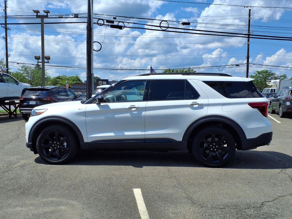 Certified 2023 Ford Explorer ST-Line w/ Class IV Trailer Tow Package image 4