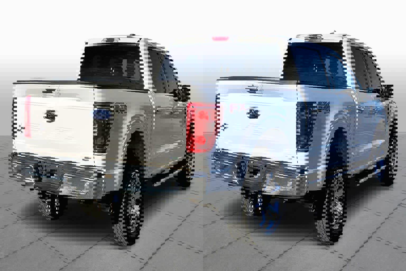 Certified 2022 Ford F150 XLT w/ Equipment Group 302A High image 4