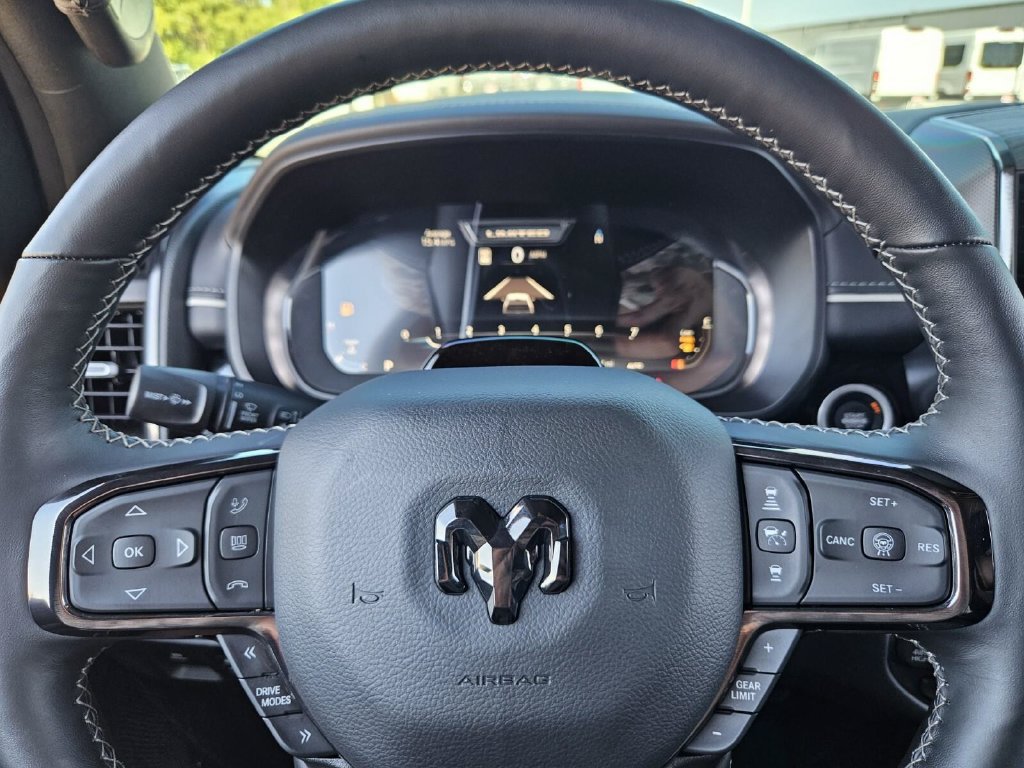 Used 2026 RAM 1500 Limited AWD/4WD image 34