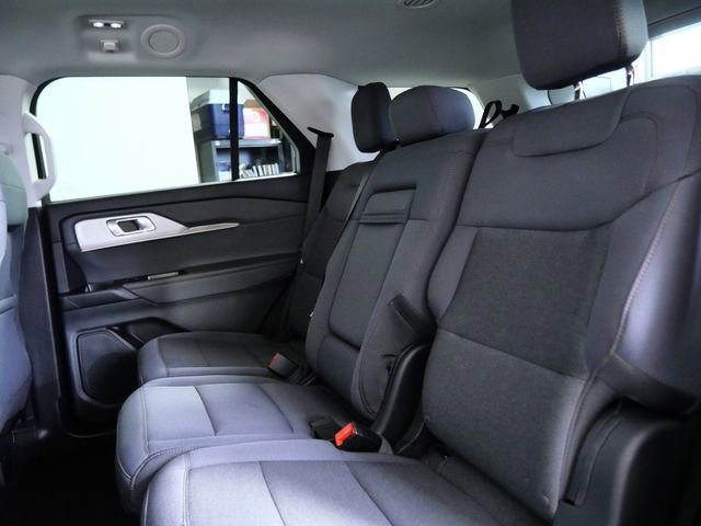 Certified 2025 Ford Explorer Active image 14