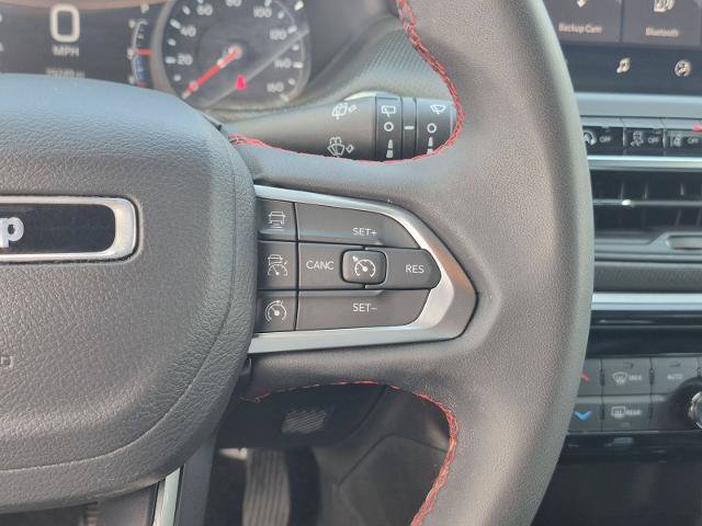 Used 2025 Jeep Compass Trailhawk AWD/4WD image 20