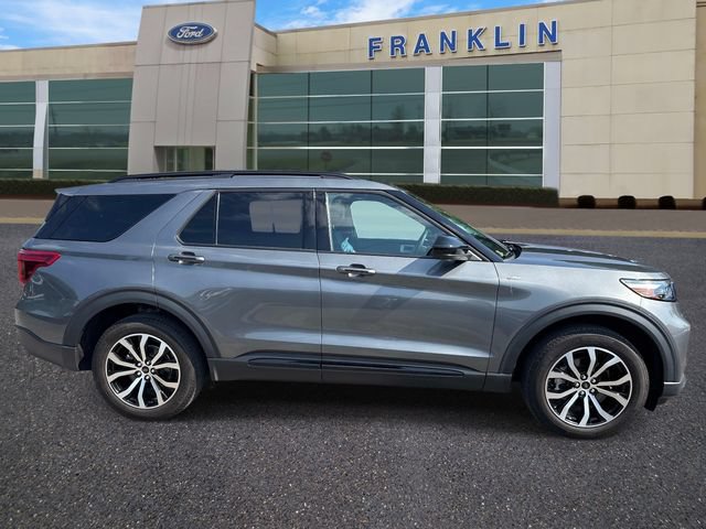 Certified 2023 Ford Explorer ST-Line w/ Class IV Trailer Tow Package AWD/4WD image 8