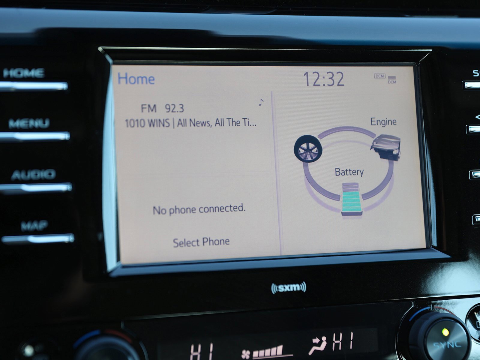 Used 2020 Toyota Camry LE image 24