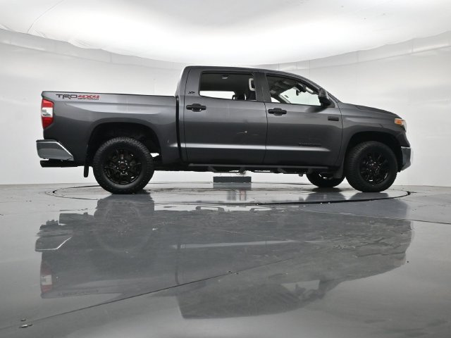 Used 2020 Toyota Tundra SR5 w/ SR5 Upgrade Package AWD/4WD image 28