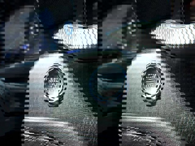 Certified 2025 Ford Explorer Platinum image 23