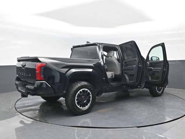 Used 2024 Toyota Tacoma SR5 AWD/4WD image 29