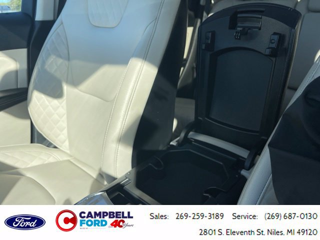 Certified 2023 Ford Edge Titanium AWD/4WD image 17