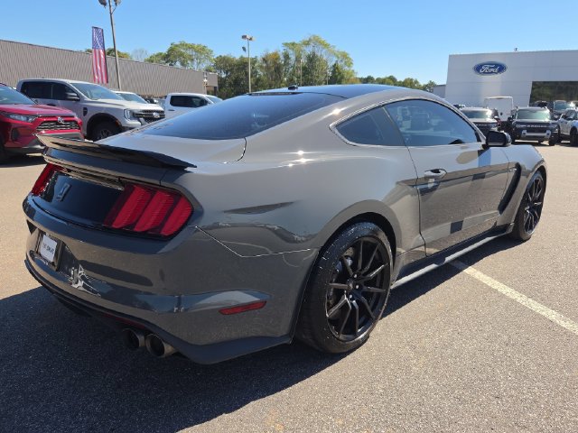 Certified 2018 Ford Mustang Shelby GT350 w/ Electronics Package RWD image 3