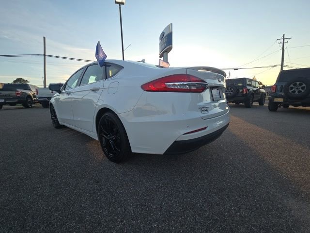 Certified 2020 Ford Fusion SE w/ Equipment Group 151A FWD image 6