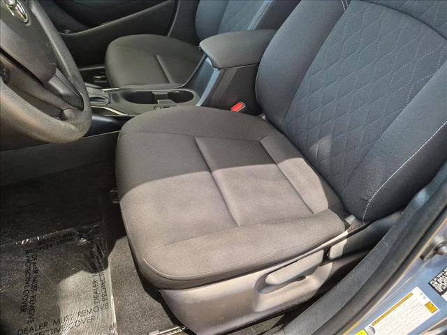 Used 2025 Toyota Corolla LE FWD image 15